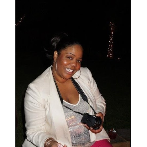 Yolanda Perry Photo 33