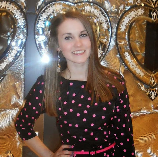 Rebecca Williamson Photo 19