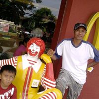 Ronald Garcia Photo 37