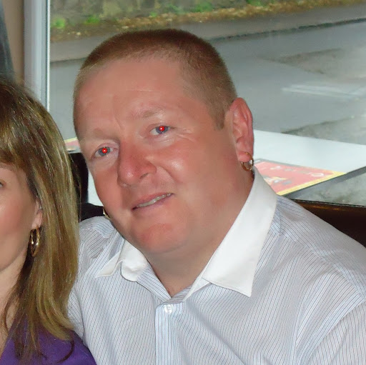 Bernard Lynch Photo 19