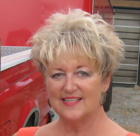 Barbara Armstrong Photo 23