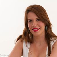 Claudia Ruiz Photo 31