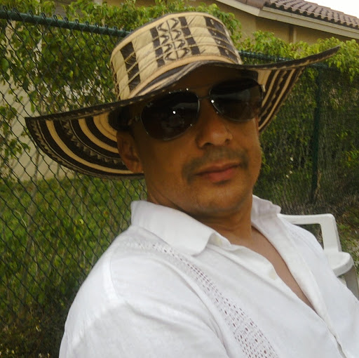 Tony Tovar Photo 37