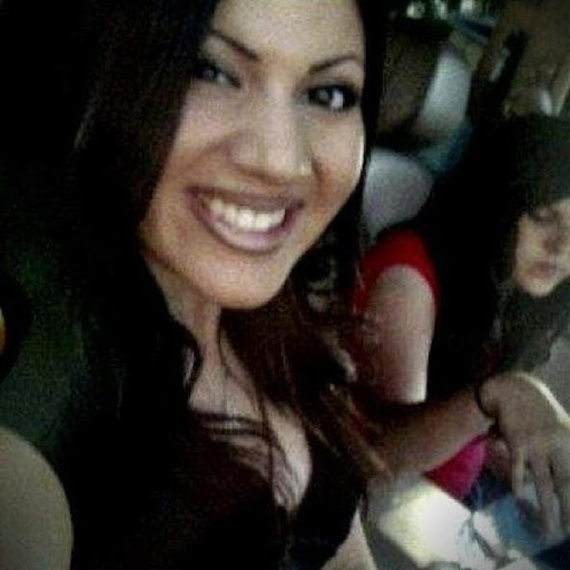 Julie Farias Photo 34