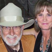 Ruthie James Photo 20