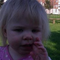 Nicole Britten Photo 10