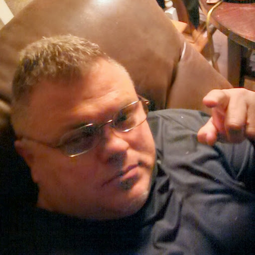 Frank Gray Photo 13