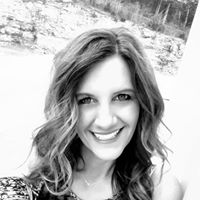 Kristin Schroeder Photo 27