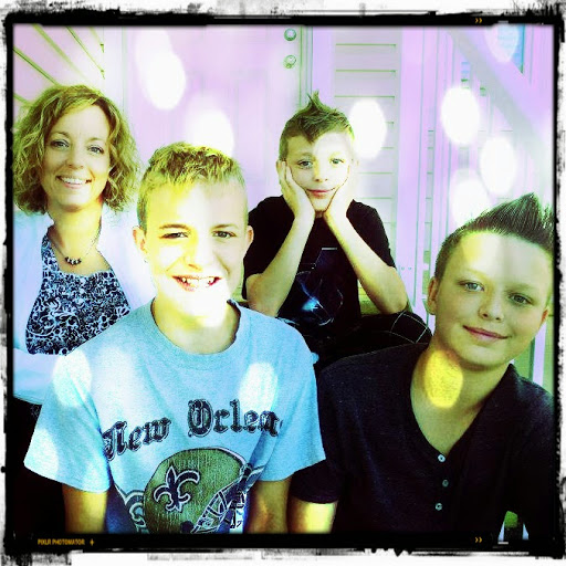 Heather Sanderson Photo 34