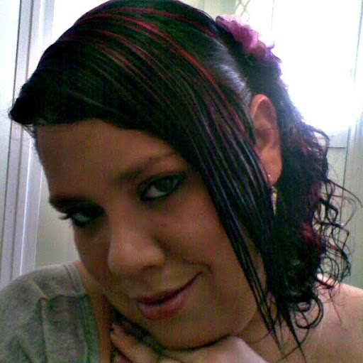 Sarah Nixon Photo 12