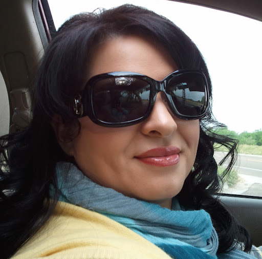 Erica Martinez Photo 3