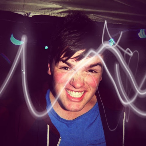 Joey Page Photo 17