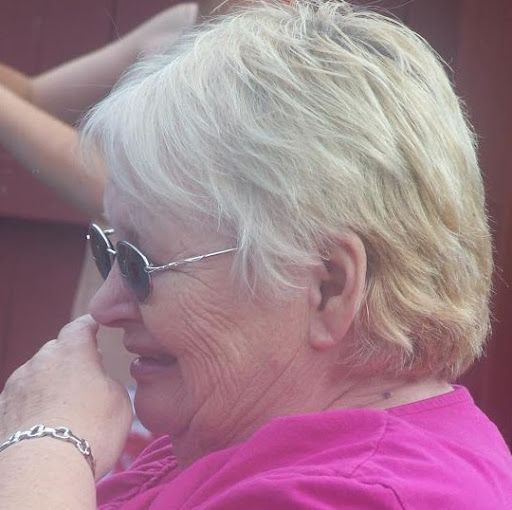 Doris Rollins Photo 19