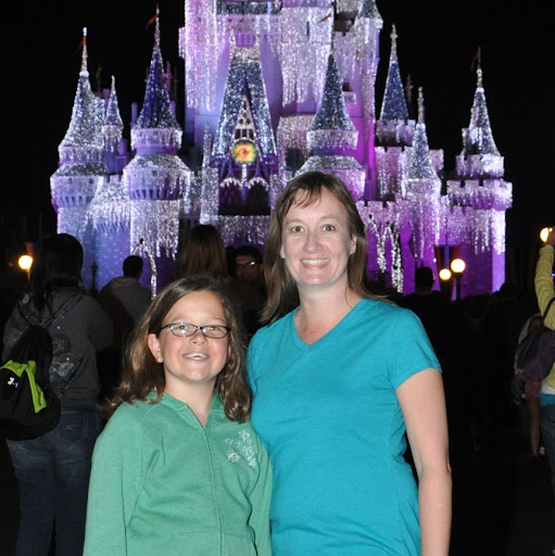 Amy Kearns Photo 40