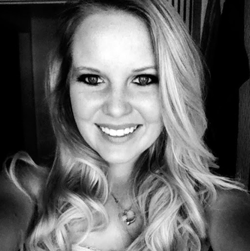 Brooke Robbins Photo 35