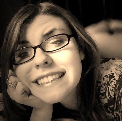 Lindsay Moore Photo 27