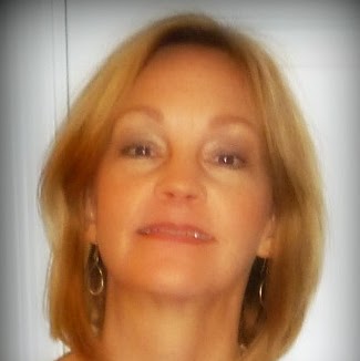 Holly Beck Photo 32