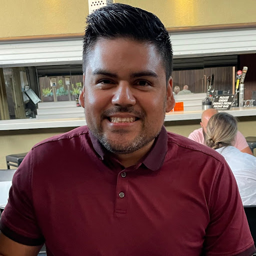 Edgar Vega Photo 39