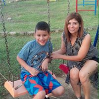 Gina Quiroz Photo 9