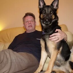 Barry Groves Photo 11