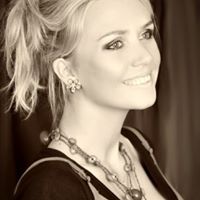 Robyn Spence Photo 7