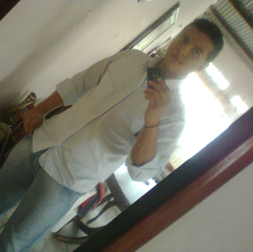 Brandon Tovar Photo 8