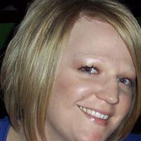 Lindsay Dale Photo 7