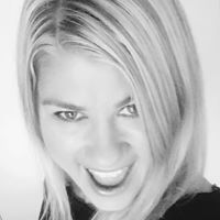 Catherine Edwards Photo 34