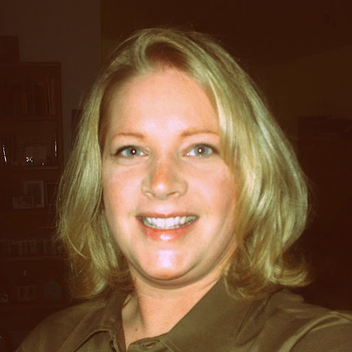 Melanie Williams Photo 17