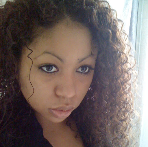 Alicia Mendoza Photo 9