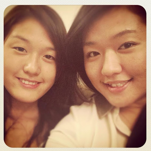 Angela Yoo Photo 9