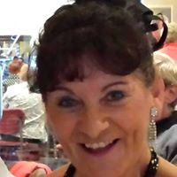 Teresa Hathaway Photo 10