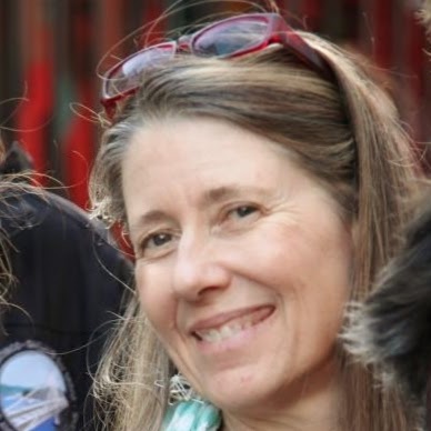 Julie Lester Photo 33