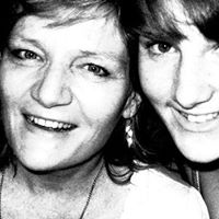 Wendy Maloney Photo 6