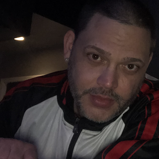 Angelo Colon Photo 5