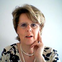 Suzanne Steiner Photo 7
