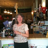 Ann Ray Photo 20