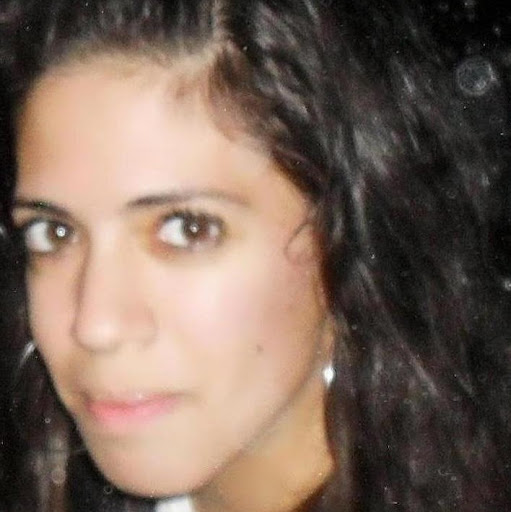 Jennifer Gomes Photo 35