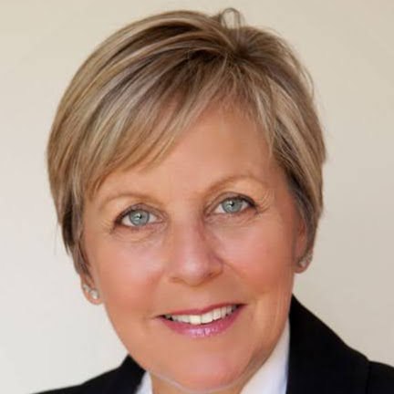 Tracey Hamilton Photo 8