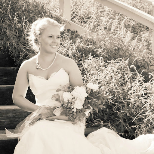 Sarah Clayton Photo 6