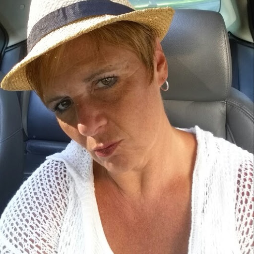 Leah Nelson Photo 30