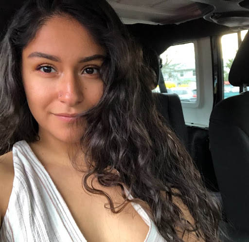 Maria Salinas Photo 25