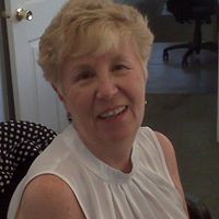 Claudia Cunningham Photo 40