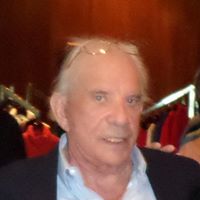 Robert Mendez Photo 25