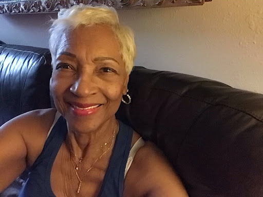 Carolyn Washington Photo 14