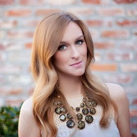 Krystal Bennett Photo 12