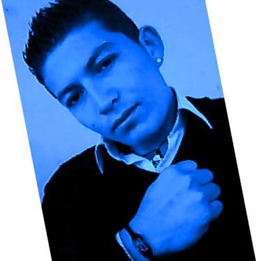 Santiago Angulo Photo 26