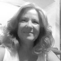 Joanne Quick Photo 14