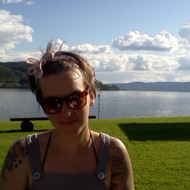 Julia Andresen Photo 2