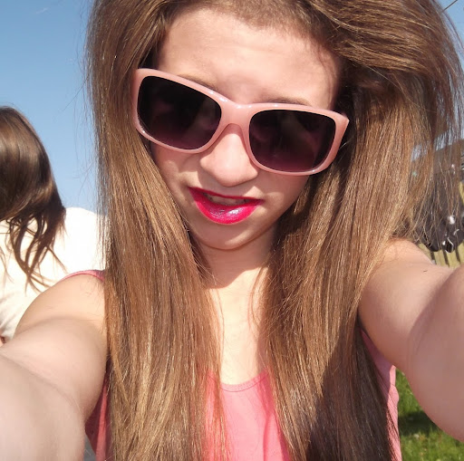 Megan Kilpatrick Photo 8